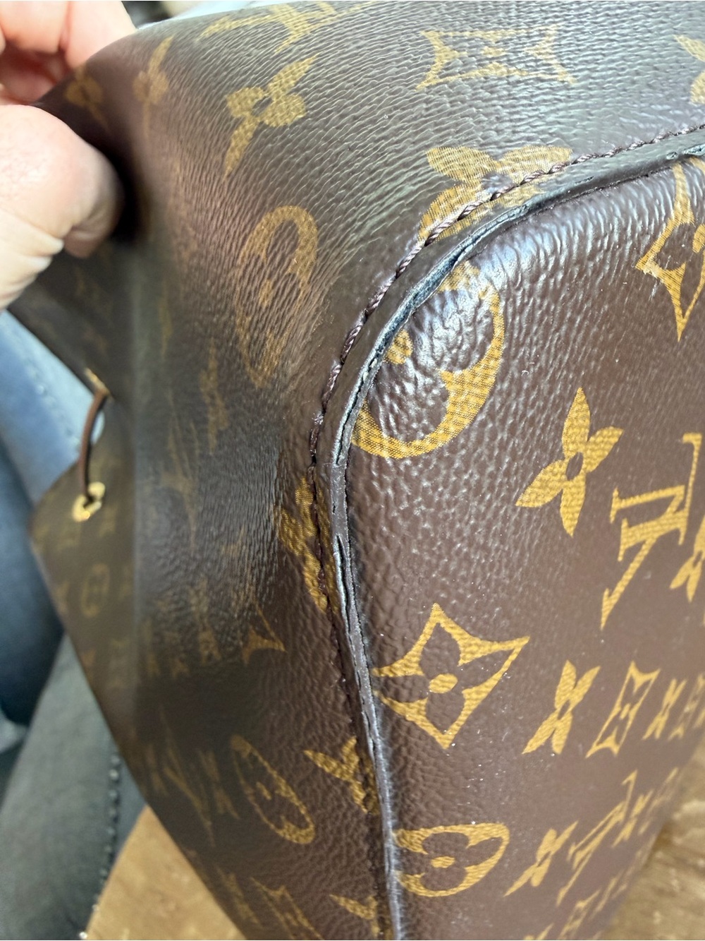 Louis Vuitton Neonoe MM Caramel Monogram - Picture 8 of 16